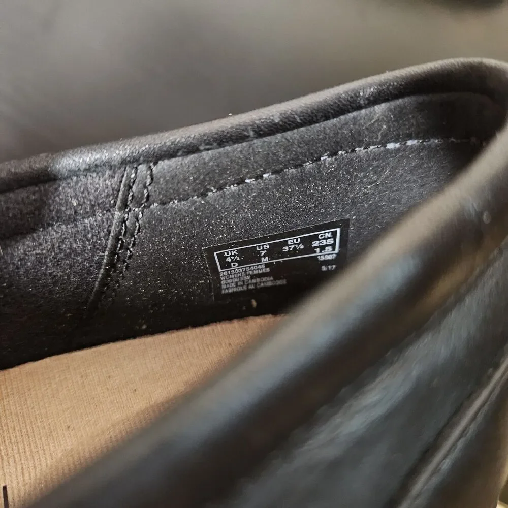 Clarks Black Cheyn Marie Loafer Womens Size 7 Soft Cushion Y2K Office Career
